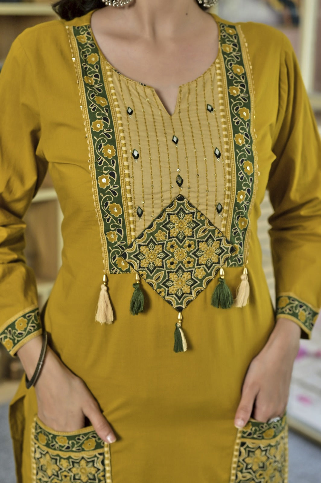 Gindly Straight Three Piece Suit