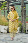 Yellow / M