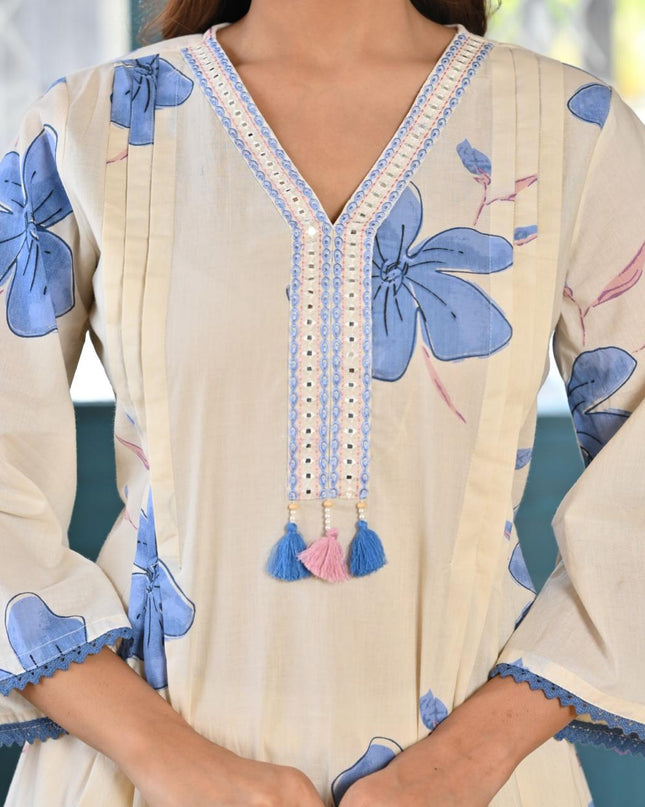 GINDLY FLORAL PRINT CO-ORD SET V-NECK STYLE 3/4 SLEEVES WITH TASSLE