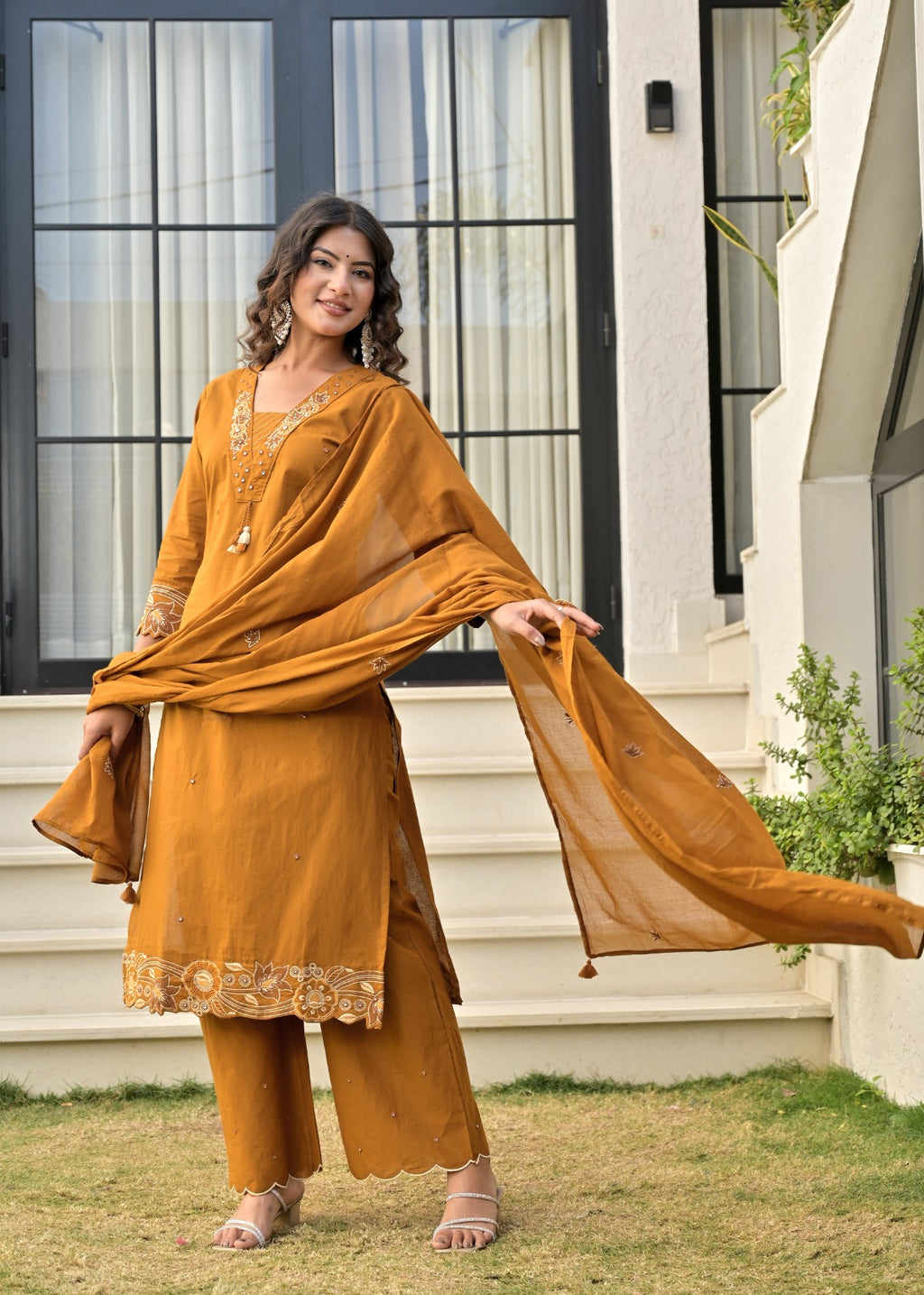 Gindly Straight Kurta Set with Bottom & Dupatta