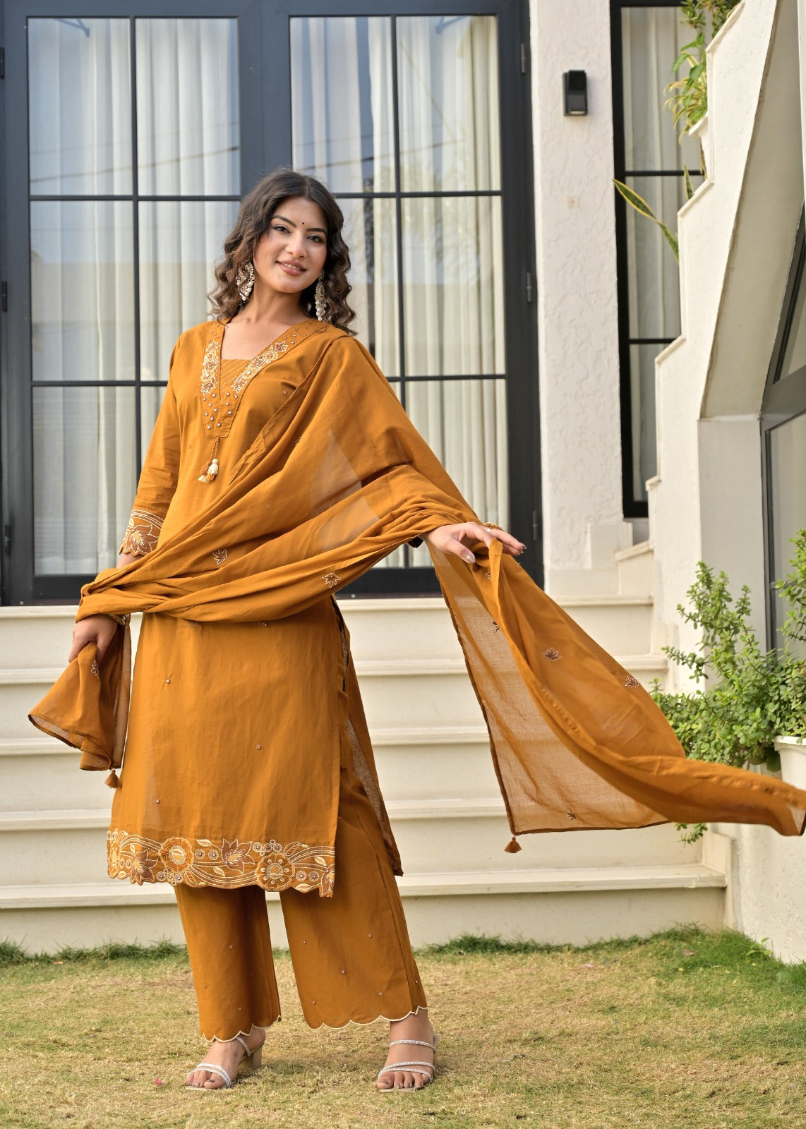 Gindly Straight Kurta Set with Bottom & Dupatta