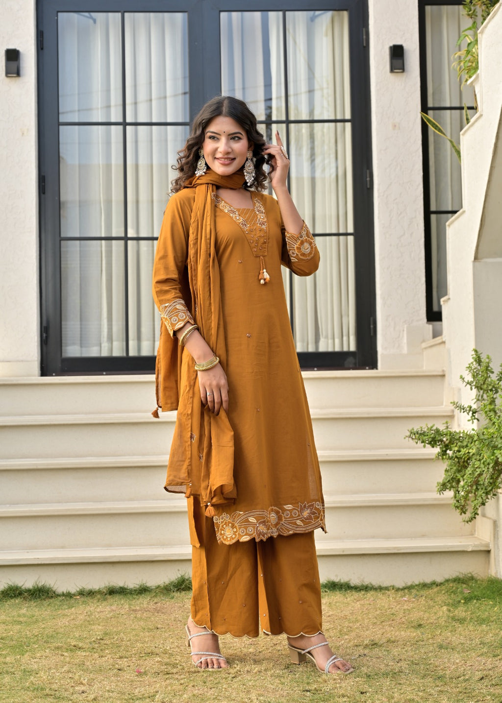 Gindly Straight Kurta Set with Bottom & Dupatta