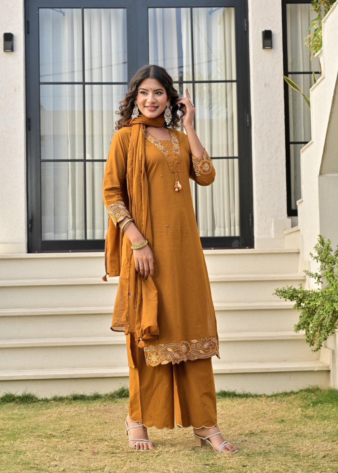 Gindly Straight Kurta Set with Bottom & Dupatta