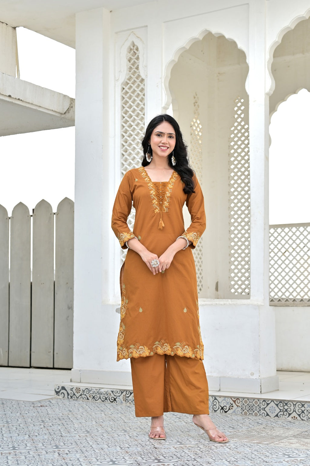 Gindly Straight Kurta Set With Bottom & Dupatta