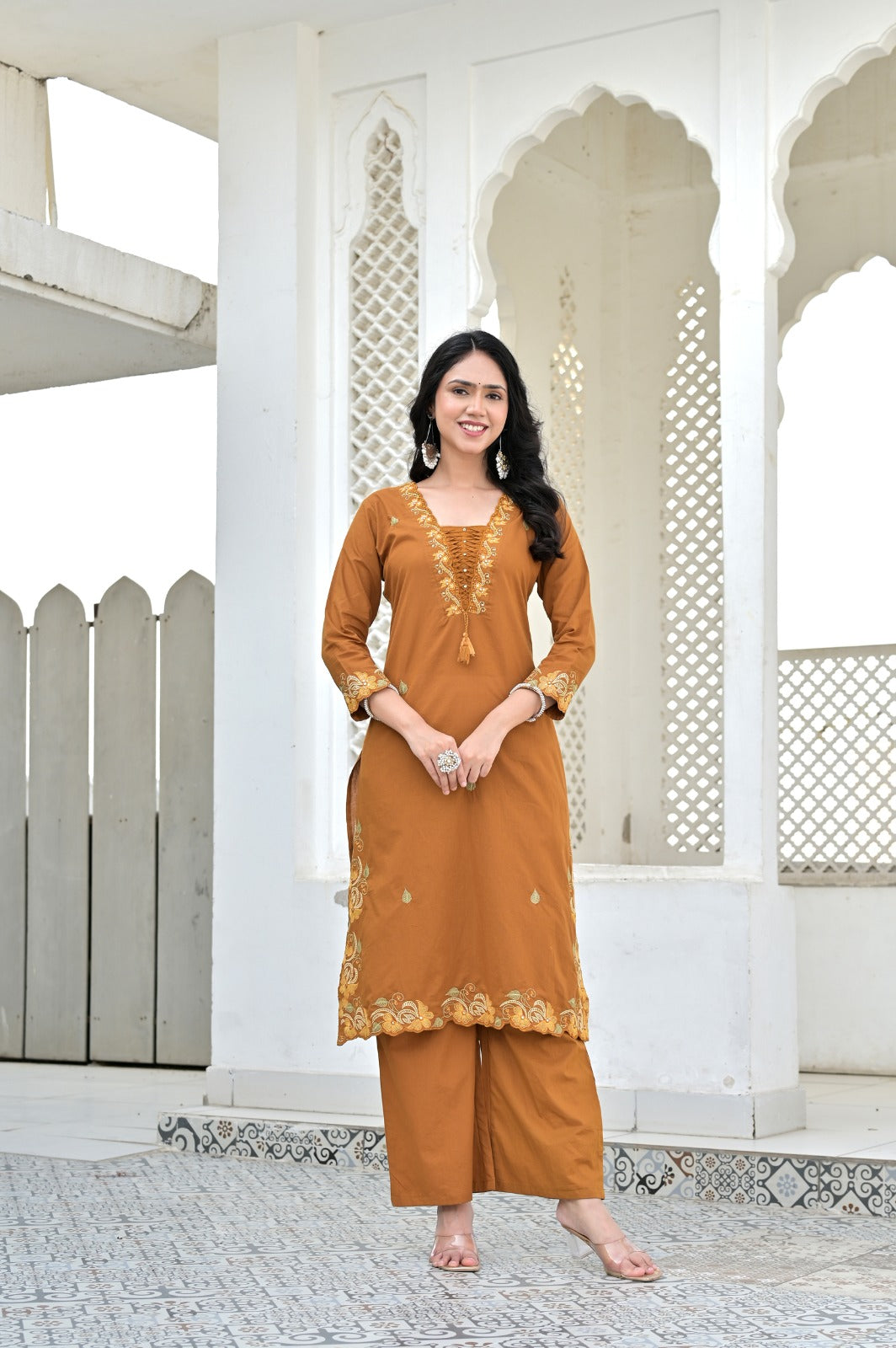 Gindly Straight Kurta Set With Bottom & Dupatta
