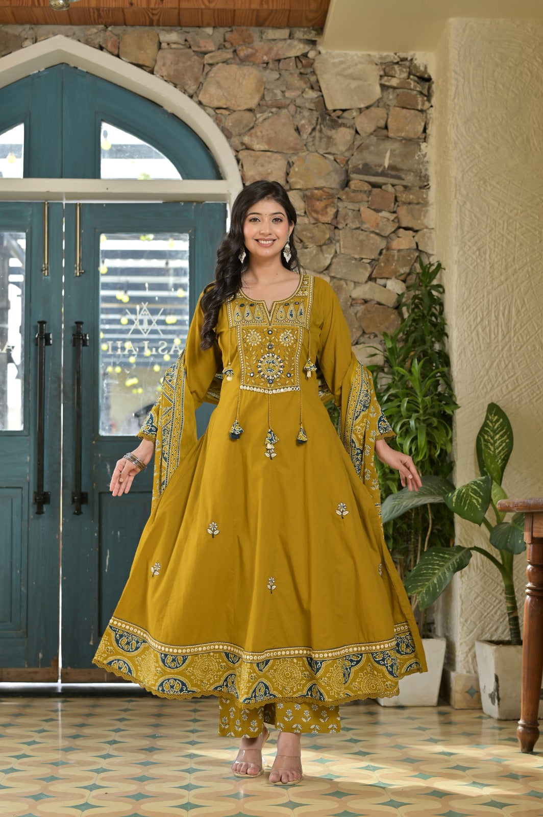Gindly Anarkali 3 Piece Suit For Women