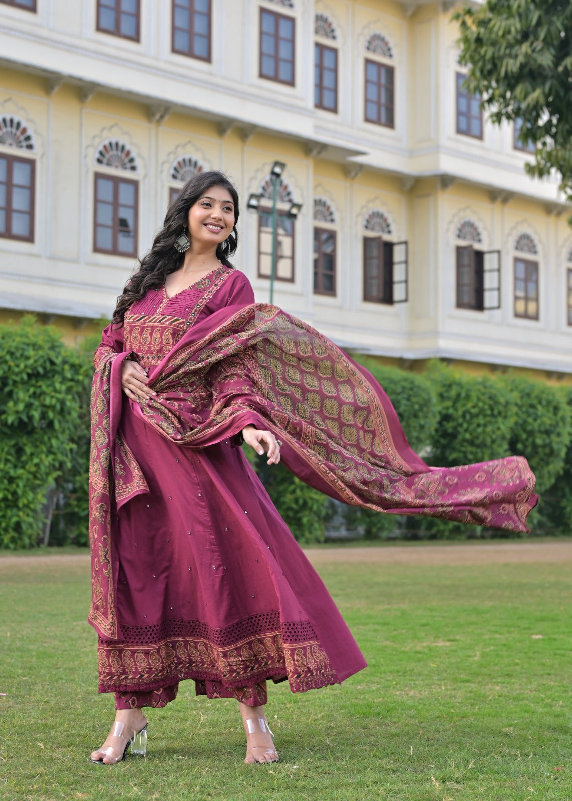 Gindly Anarkali Suit For Women