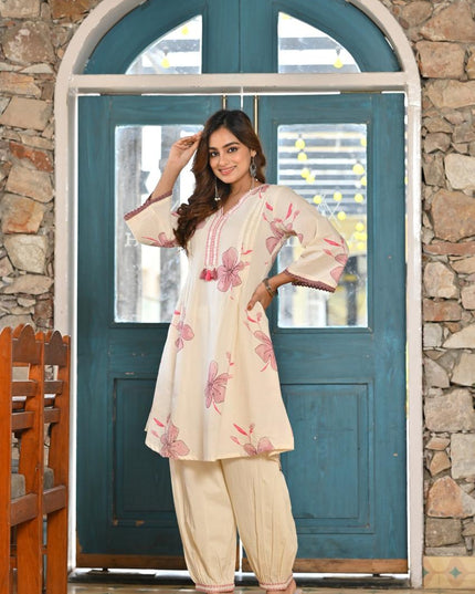 GINDLY FLORAL PRINT CO-ORD SET V-NECK STYLE 3/4 SLEEVES WITH TASSLE