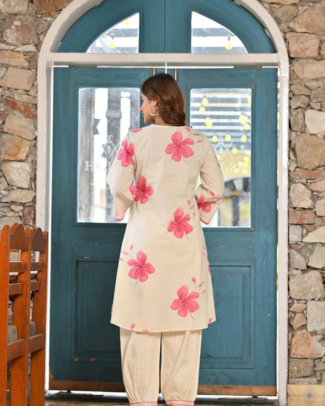 GINDLY FLORAL PRINT CO-ORD SET V-NECK STYLE 3/4 SLEEVES WITH TASSLE