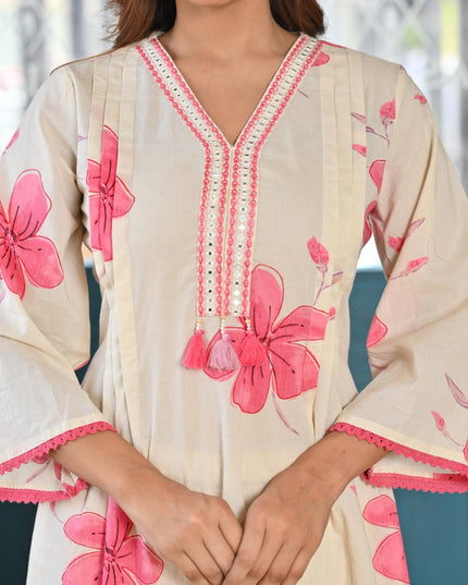 GINDLY FLORAL PRINT CO-ORD SET V-NECK STYLE 3/4 SLEEVES WITH TASSLE