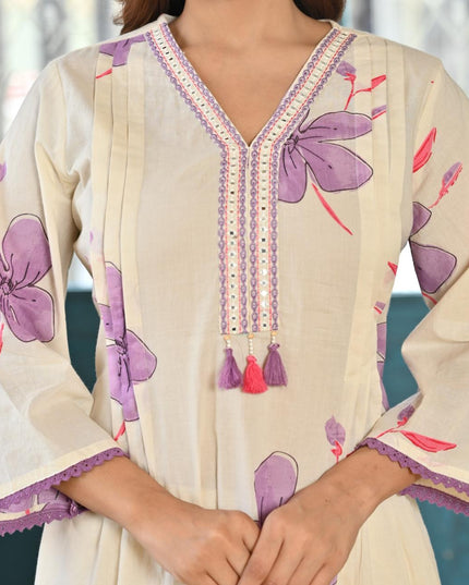 GINDLY FLORAL PRINT CO-ORD SET V-NECK STYLE 3/4 SLEEVES WITH TASSLE